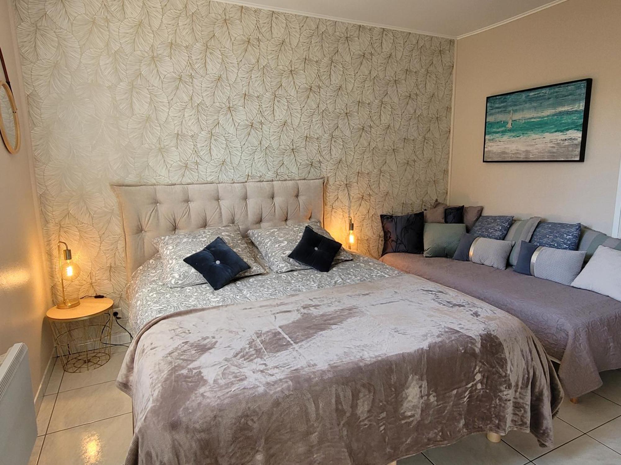 Villa Renovee Avec Piscine Privee Clermont-lʼHérault Bagian luar foto